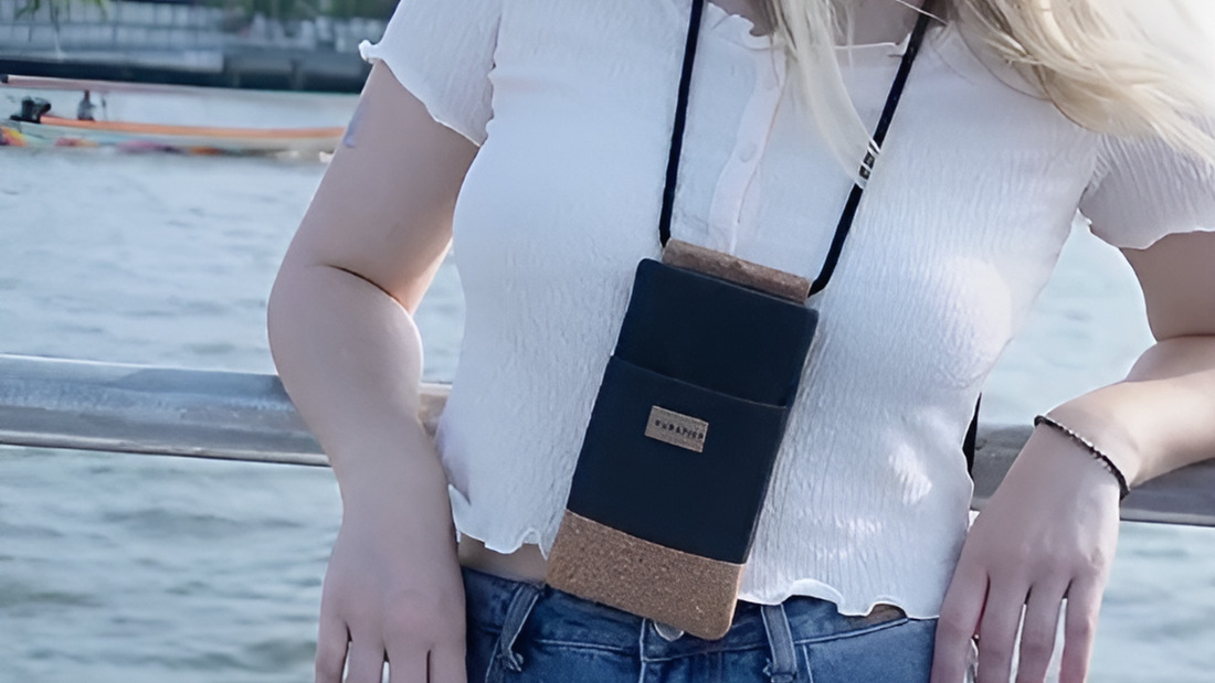 Die NELA Handytasche: Dein perfektes Sommer-Accessoire - Kuratist