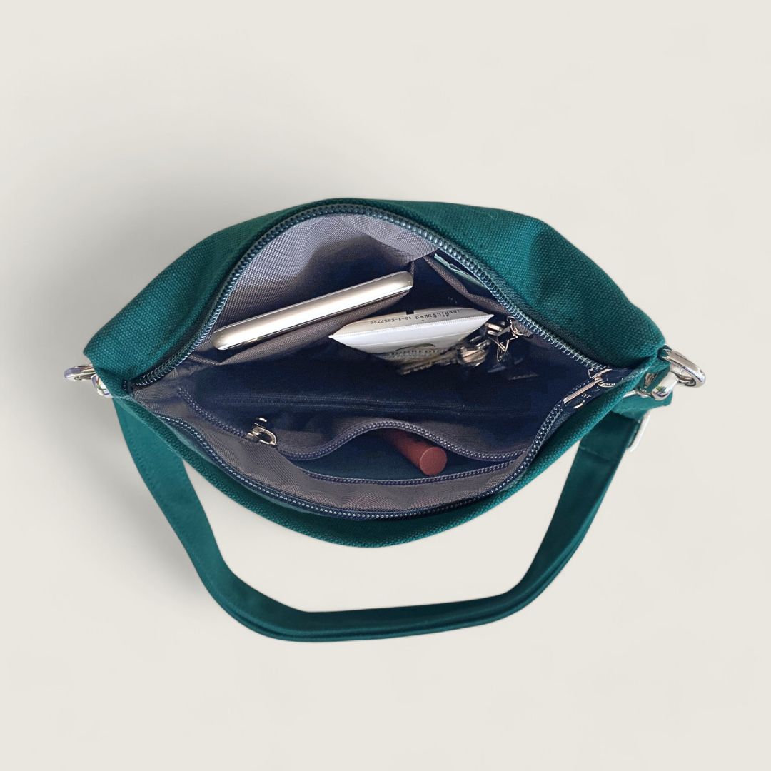 GRETJE Sling Bag