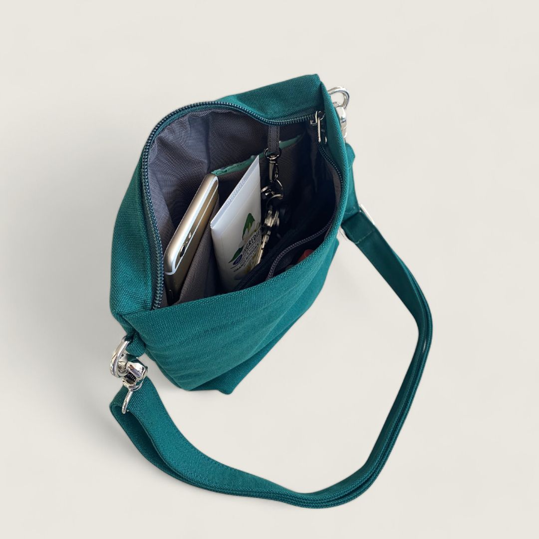 GRETJE Sling Bag