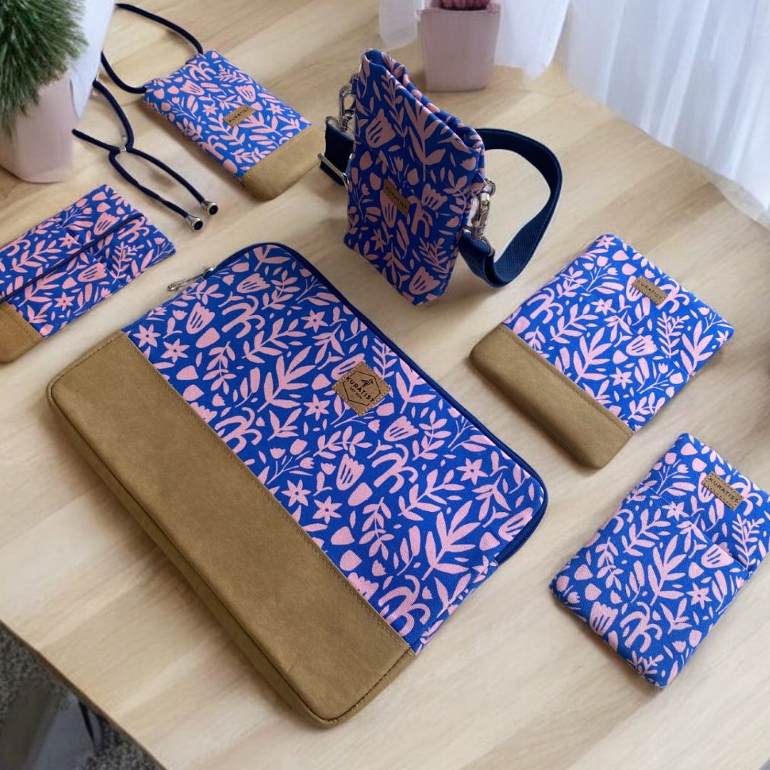 HUUS Laptophülle mit Print - Laptoptaschen - Blooming Bliss Paper - Kuratist