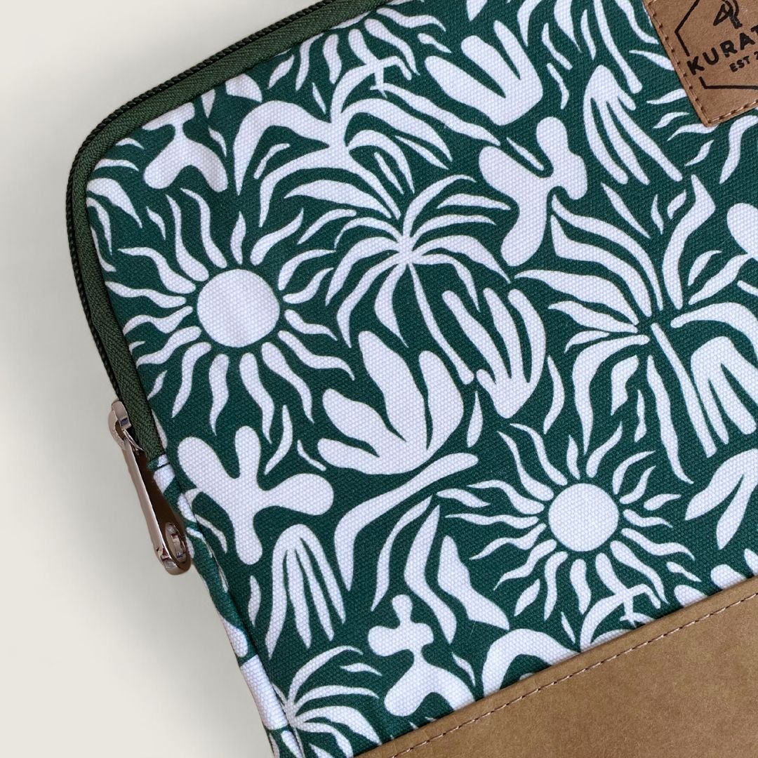 HUUS Laptophülle mit Print - Laptoptaschen - Botanic Escape Paper - Kuratist