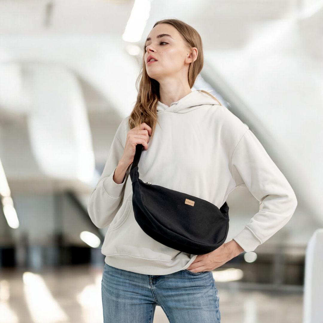 SOFIA Halbmond Tasche - Umhängetaschen - Black - Kuratist